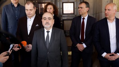 Пътните строители отмениха протеста след уверение от премиера за парите им