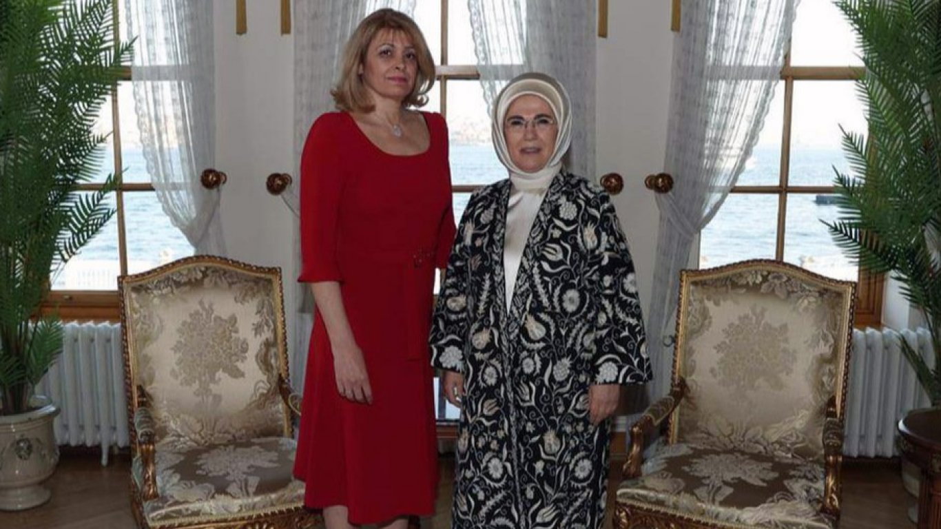 Десислава Радева се срещна с първата дама на Турция Емине Ердоган