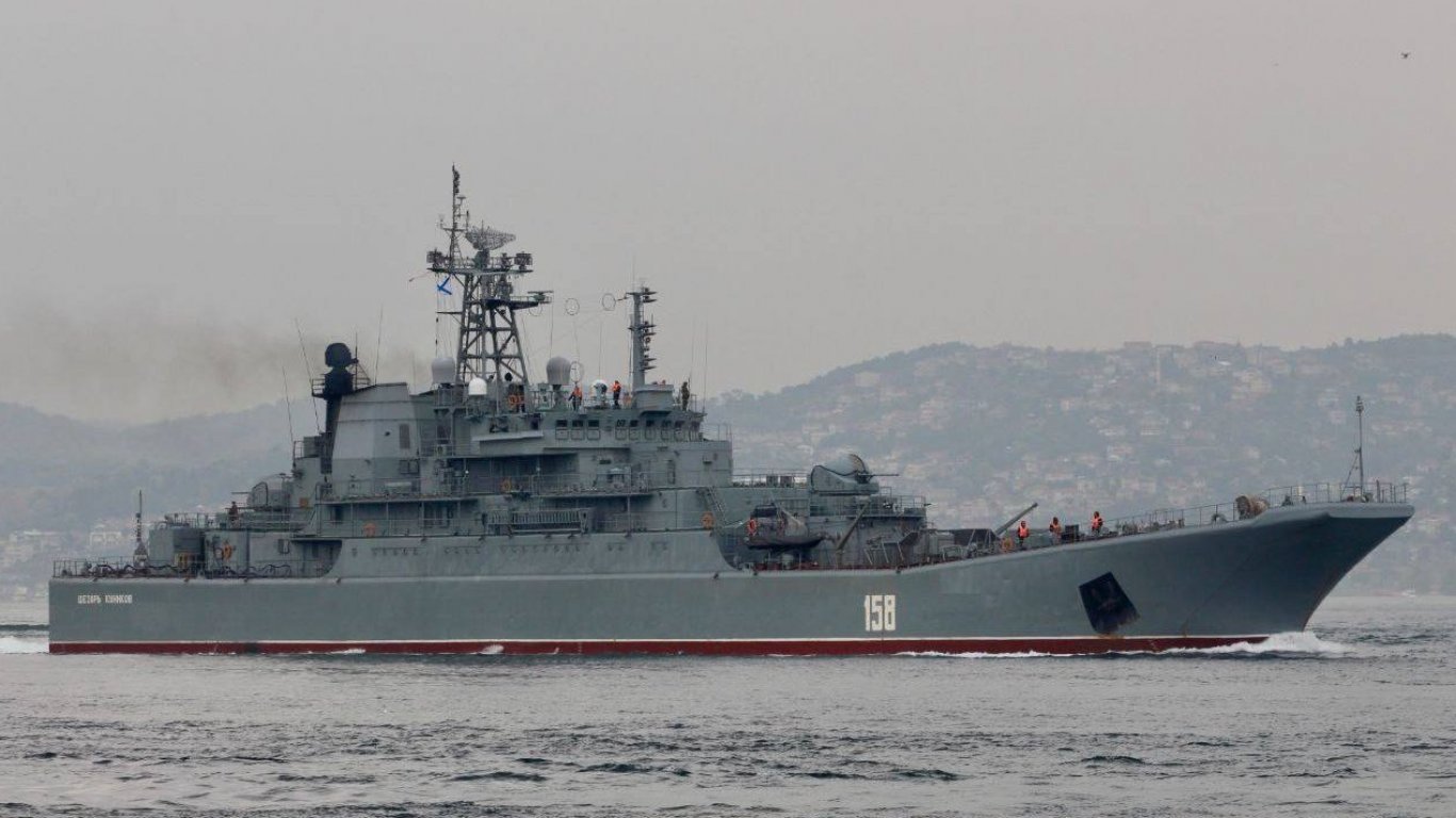 Губернаторът на Севастопол: Загинал е командирът на десантния кораб "Цезар Куников"