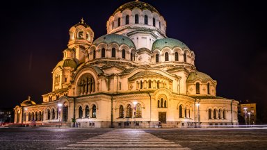 Въвеждат промени в движението около площад "Свети Александър Невски" заради Великден