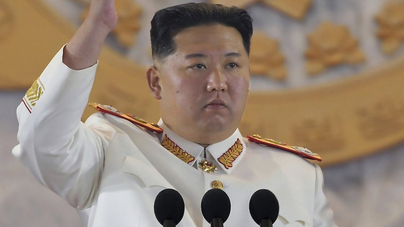 Ким Чен-ун предупреди, че е готов да използва ядрено оръжие 