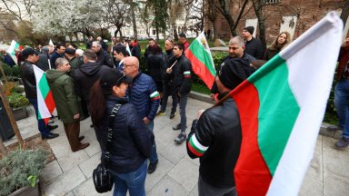 ГЕРБ нарече провокация обвинението на Русия за фашизъм в СОС, за БСП реакцията на Москва естествена