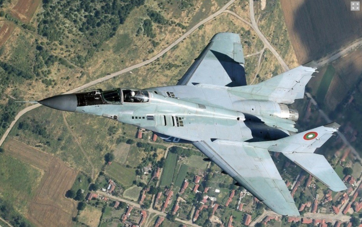 Опитните пилоти могат да правят фигури от висшия пилотаж и с МиГ-29