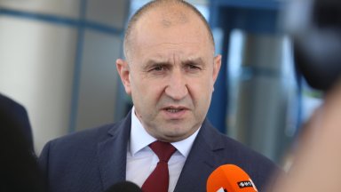 Румен Радев: Призовавам КЕВР и "Булгаргаз" най-сетне да обявят цените на газа 