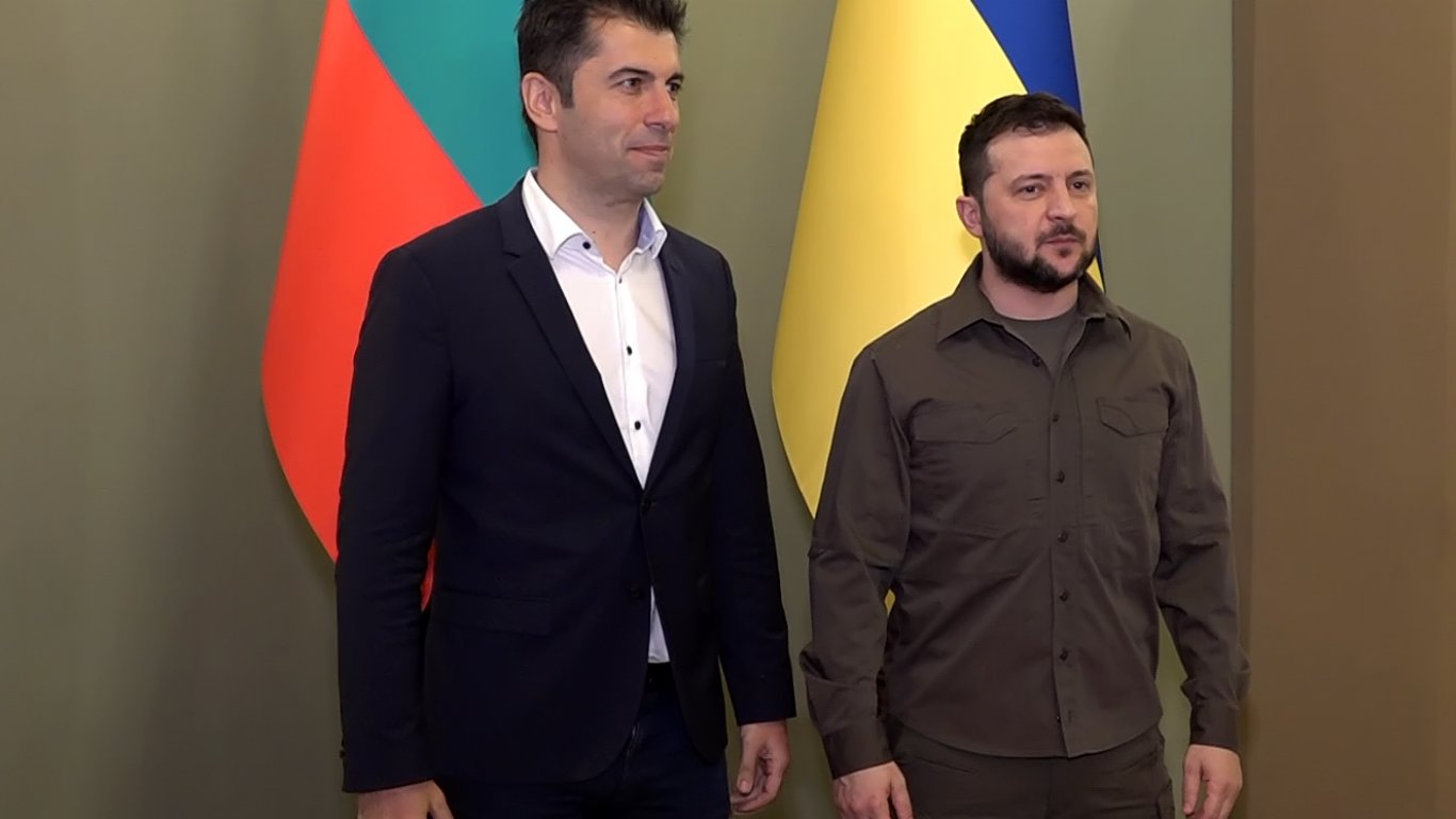 България ще ремонтира украинска военна техника, Киев ще ни доставя ток (видео)