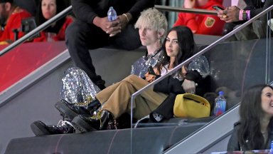 Меган Фокс и годеникът ѝ Machine Gun Kelly си пият кръвта ритуално