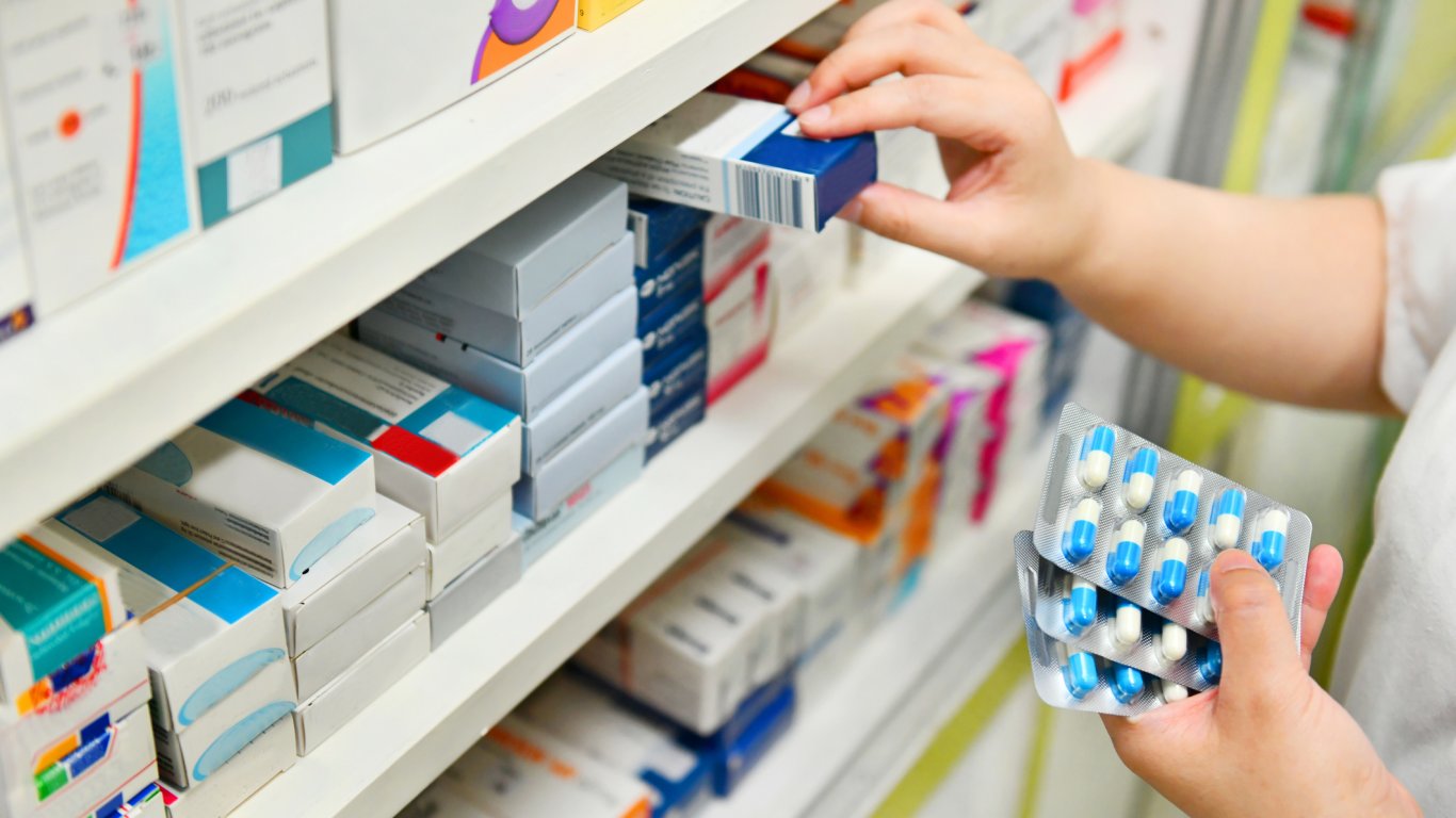 Не достигат аптеките в почти всички общини на Варненска област