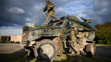 8000 британски войници ще участват в най-мащабното разполагане на войски след Студената война