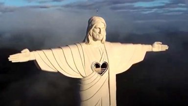 Издигнаха статуя на Христос по-висока от тази в Рио де Жанейро