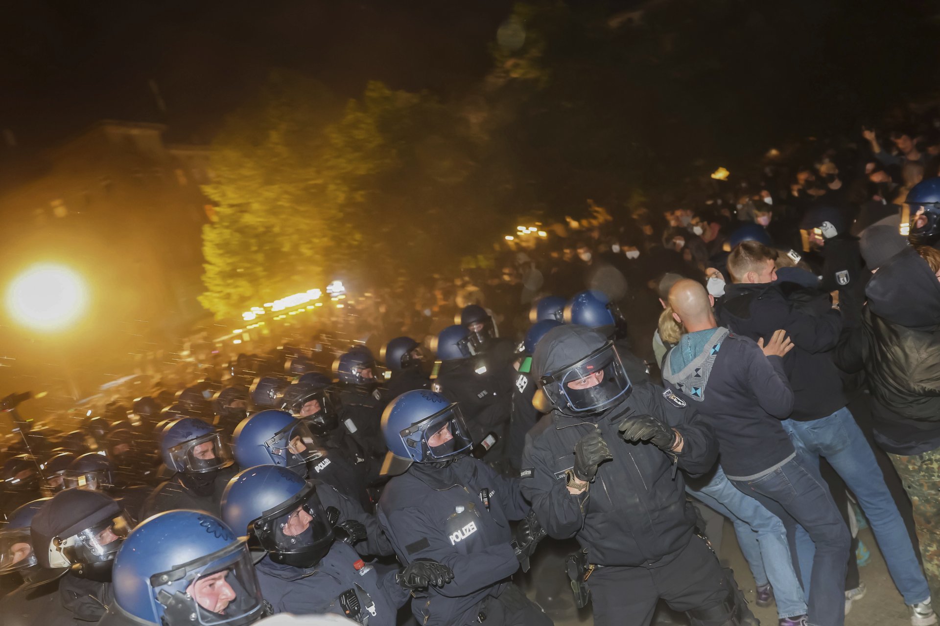 Сблъсъци имаше и в Германия