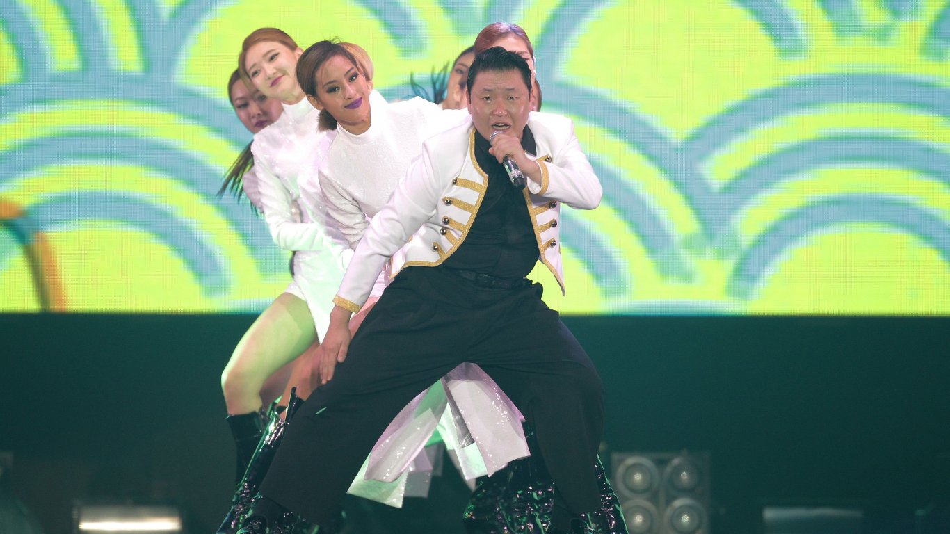 Рапърът Сай каза сбогом на Gangnam Style