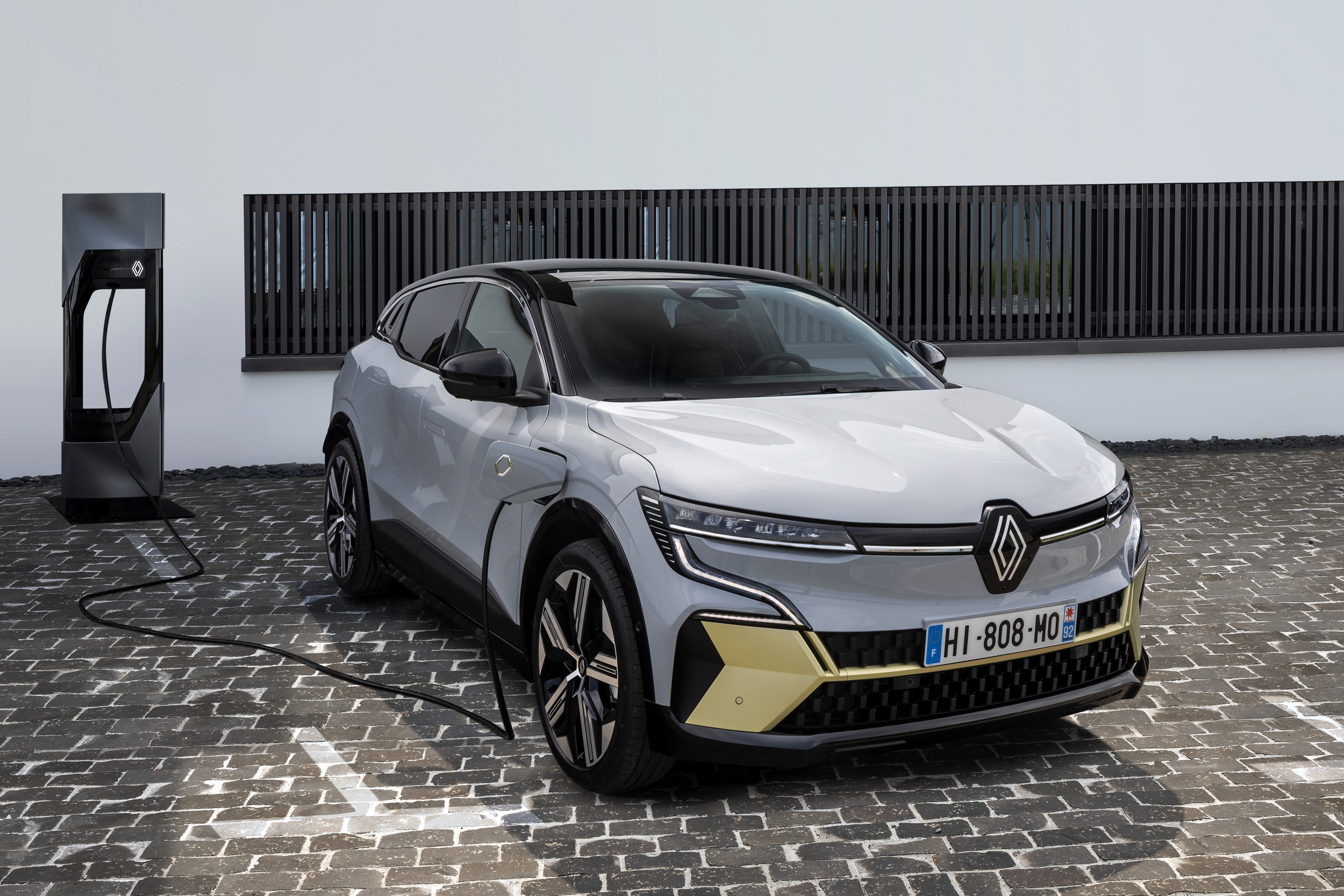 Renault и Geely договориха съвместно дружество