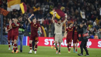 "Олимпико" празнува: Специалния изведе Рома до европейски финал