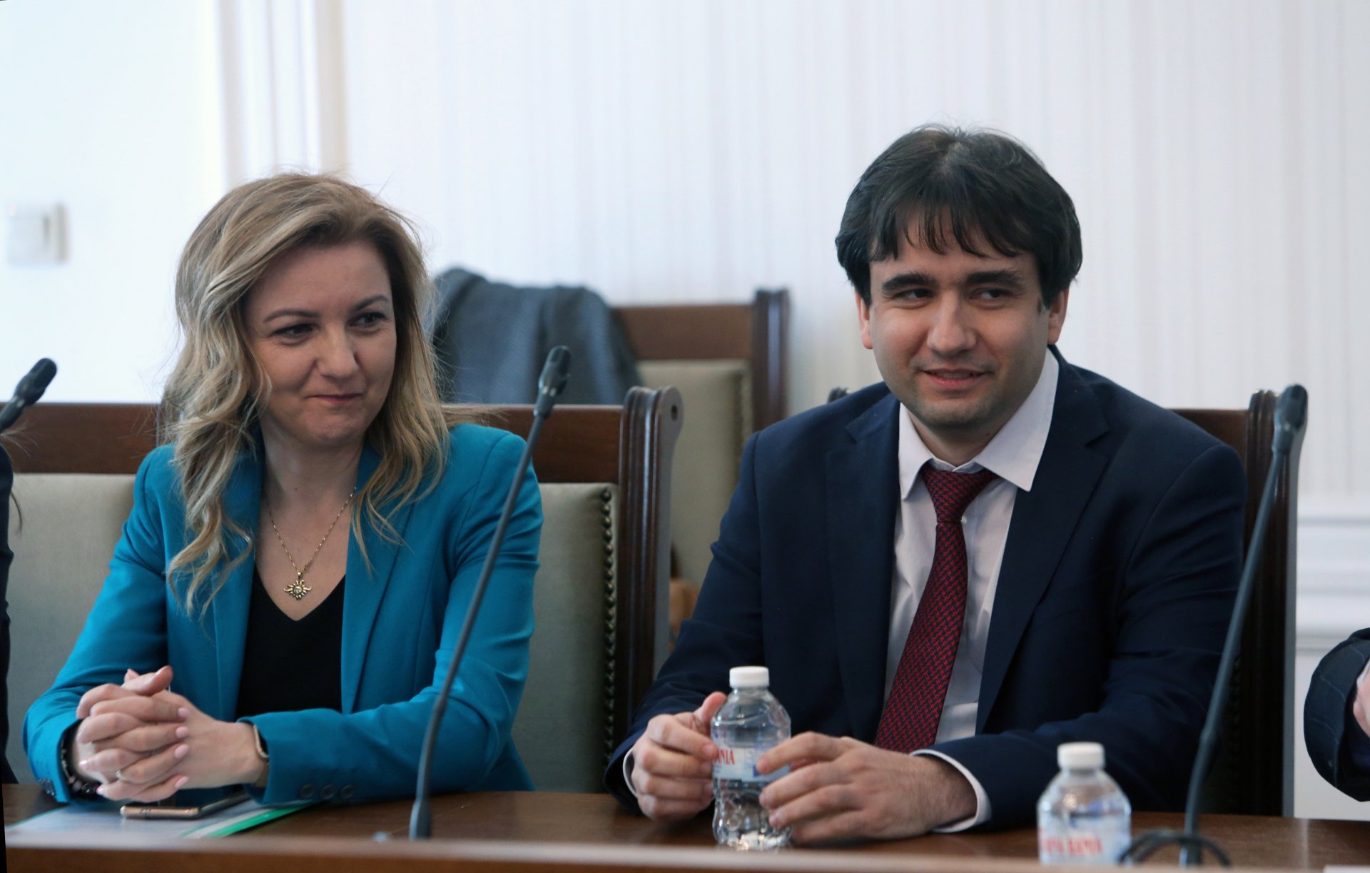 Министърът на електронното управление Божидар Божанов и Гергана Колешанска - началник на кабинета