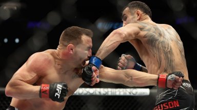 Чудовищен нокаут в UFC: Чандлър отвинти с шут главата на Караконджула