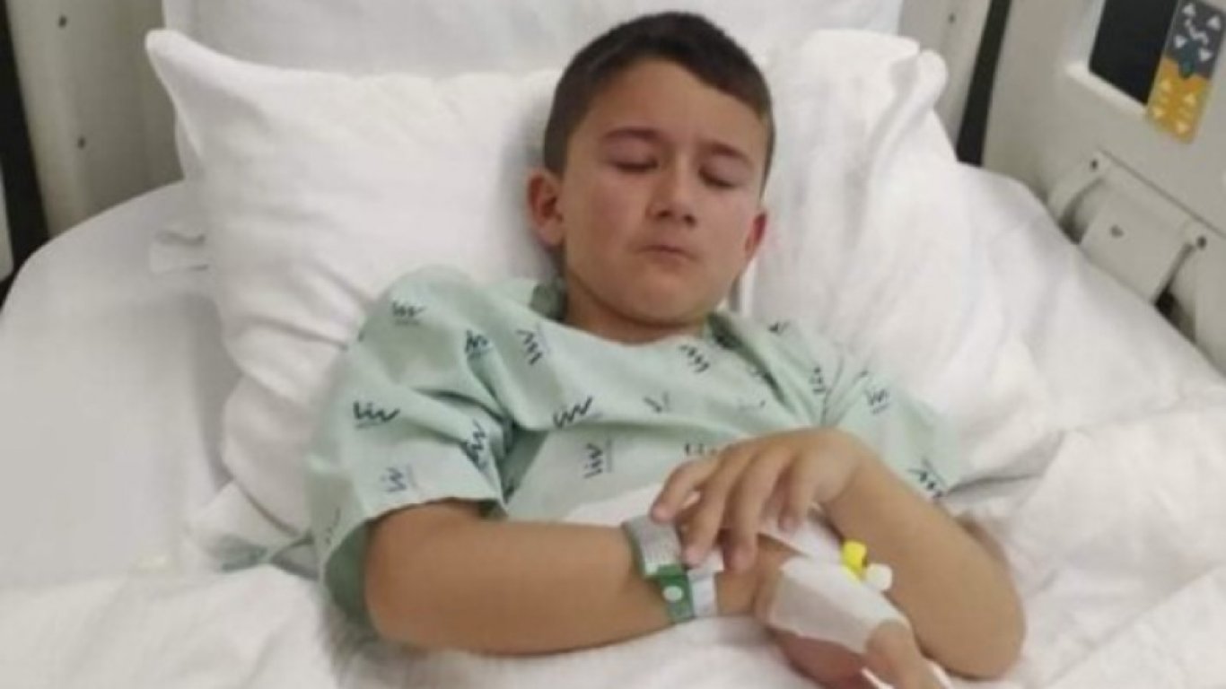 7-годишният Тошко се нуждае от помощ, за да продължи лечението си