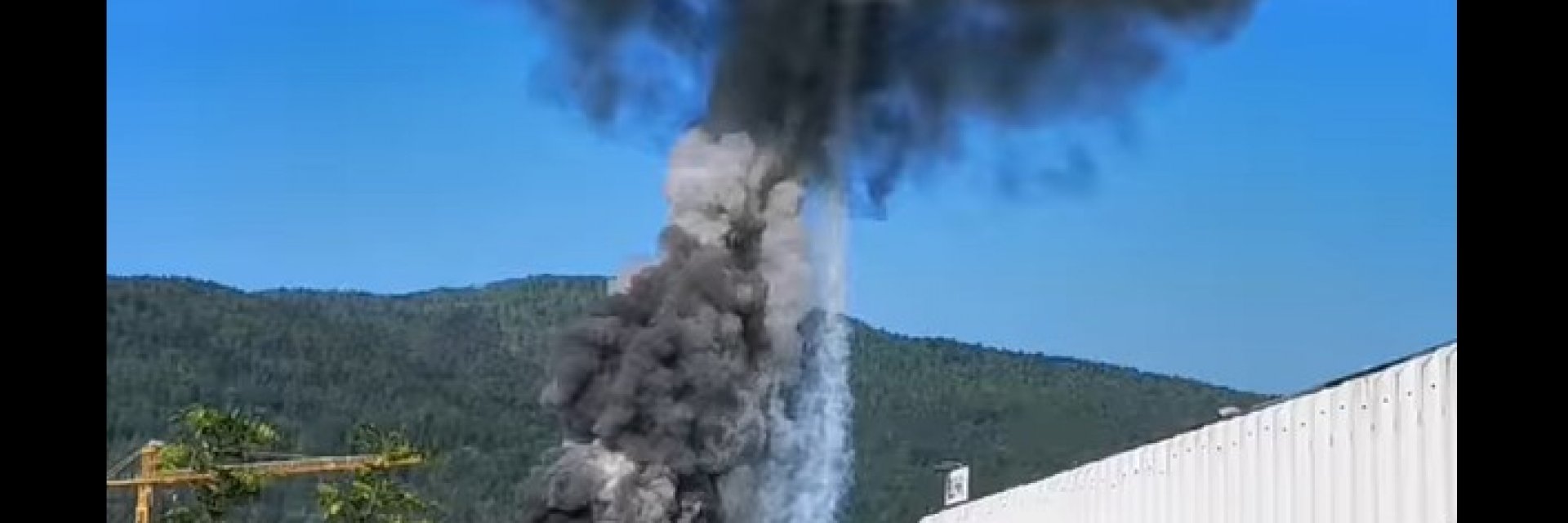 Десетки ранени при експлозия в химически завод в Словения (видео)