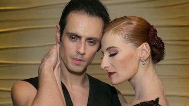 Марта Петкова и Никола Хаджитанев танцуват с ансамбъл "5/4 Танго" в уникален спектакъл