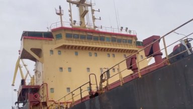 Корабът Царевна който остана заложник на пристанището в Мариупол по