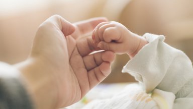 52 годишна жена от Варна роди здраво бебе след ин витро