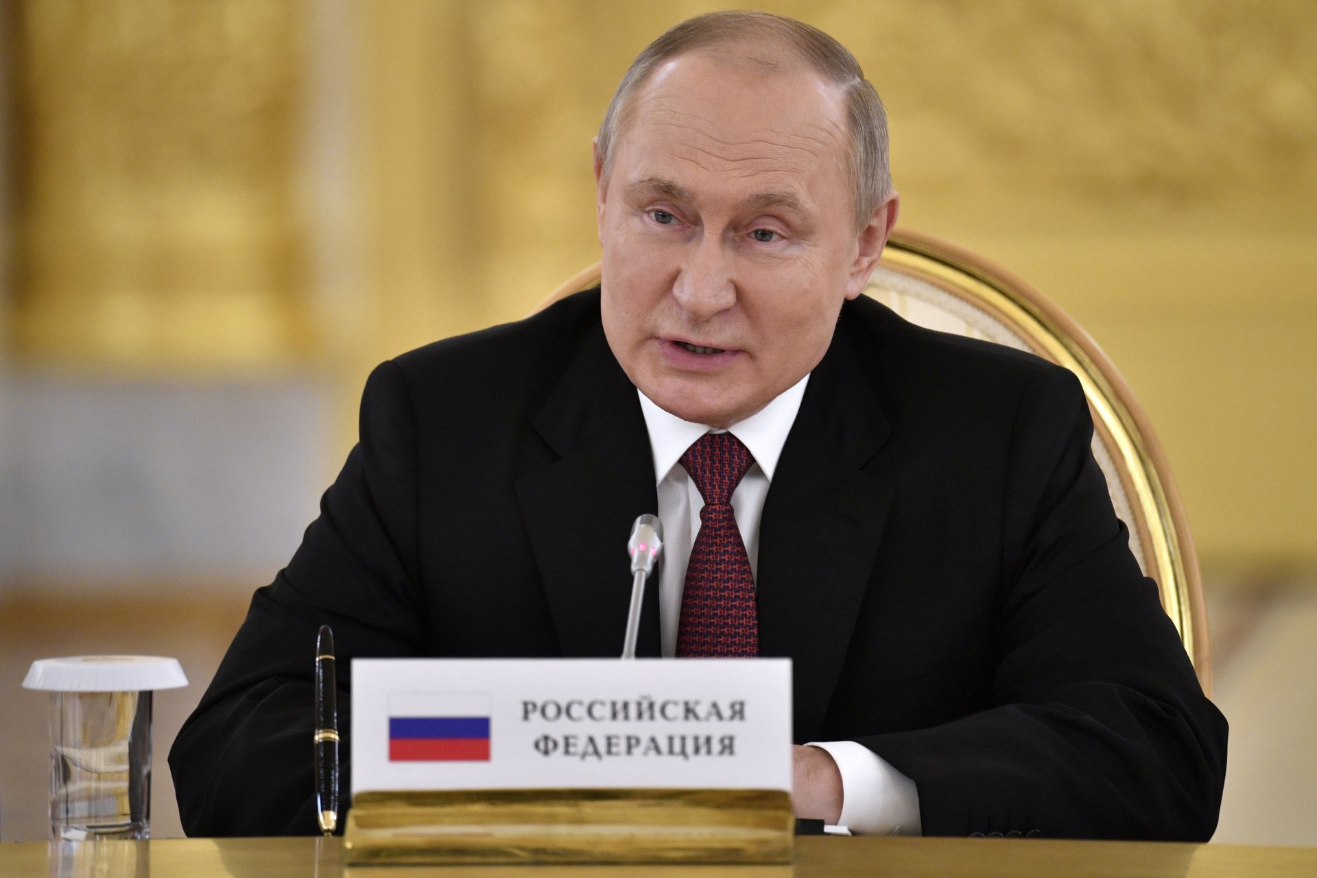 Руският президент Владимир Путин говори на среща на лидерите на Организацията на Договора за колективна сигурност (ОДКБ) в Кремъл в Москва, Русия, понеделник, 16 май 2022 г.