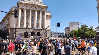 Над 3000 енергетици и синдикати протестираха в защита на на българската енергетика и ТЕЦ Марица 3