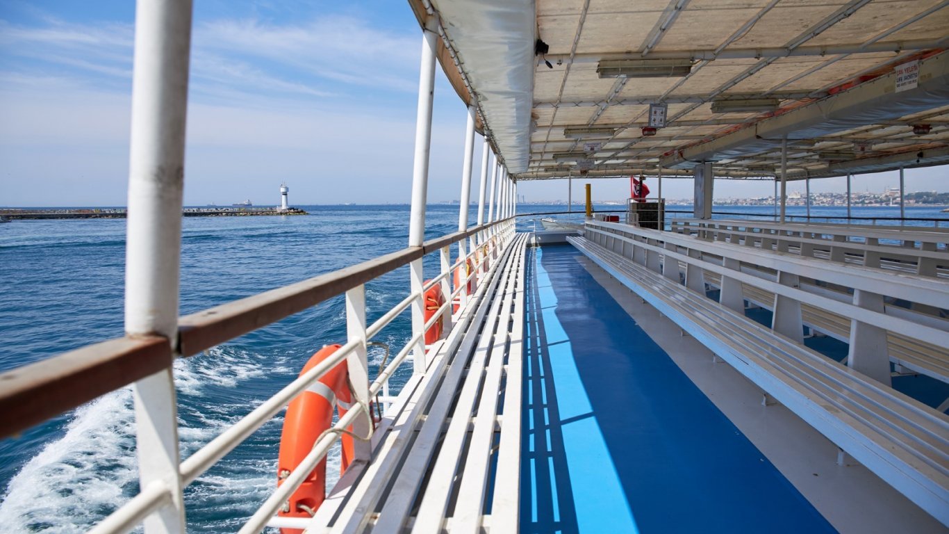 Фериботите между Турция и Гърция се движат с пълен капацитет