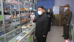 Ким Чен-ун упрекна реакцията на здравните власти в Северна Корея за овладяване на коронавируса