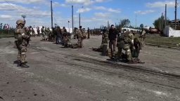 959 бойци от "Азовстал" са се предали за три дни на руските сили (видео)