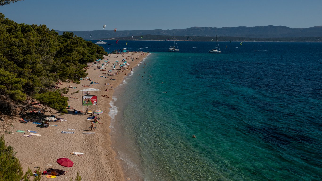 Продават малък частен остров за 700 000 евро в Хърватия