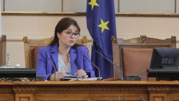 "Продължаваме промяната" се прицели в поста на Росица Кирова, заплаши я с оставка
