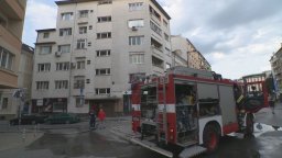 Евакуираха блок в София заради пожар 