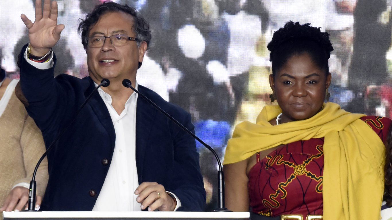 Колумбия може да има първия ляв президент в новата си история