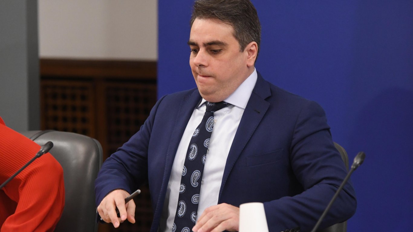 Асен Василев: Не е изключено да стана премиер, но не съм готов