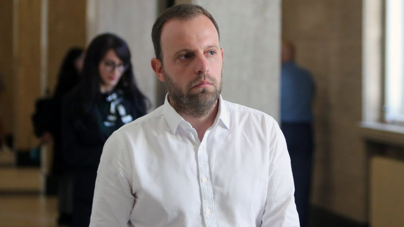 Бившият зам.-градски прокурор на София Иво Илиев е бил пребит с чук и е в реанимация