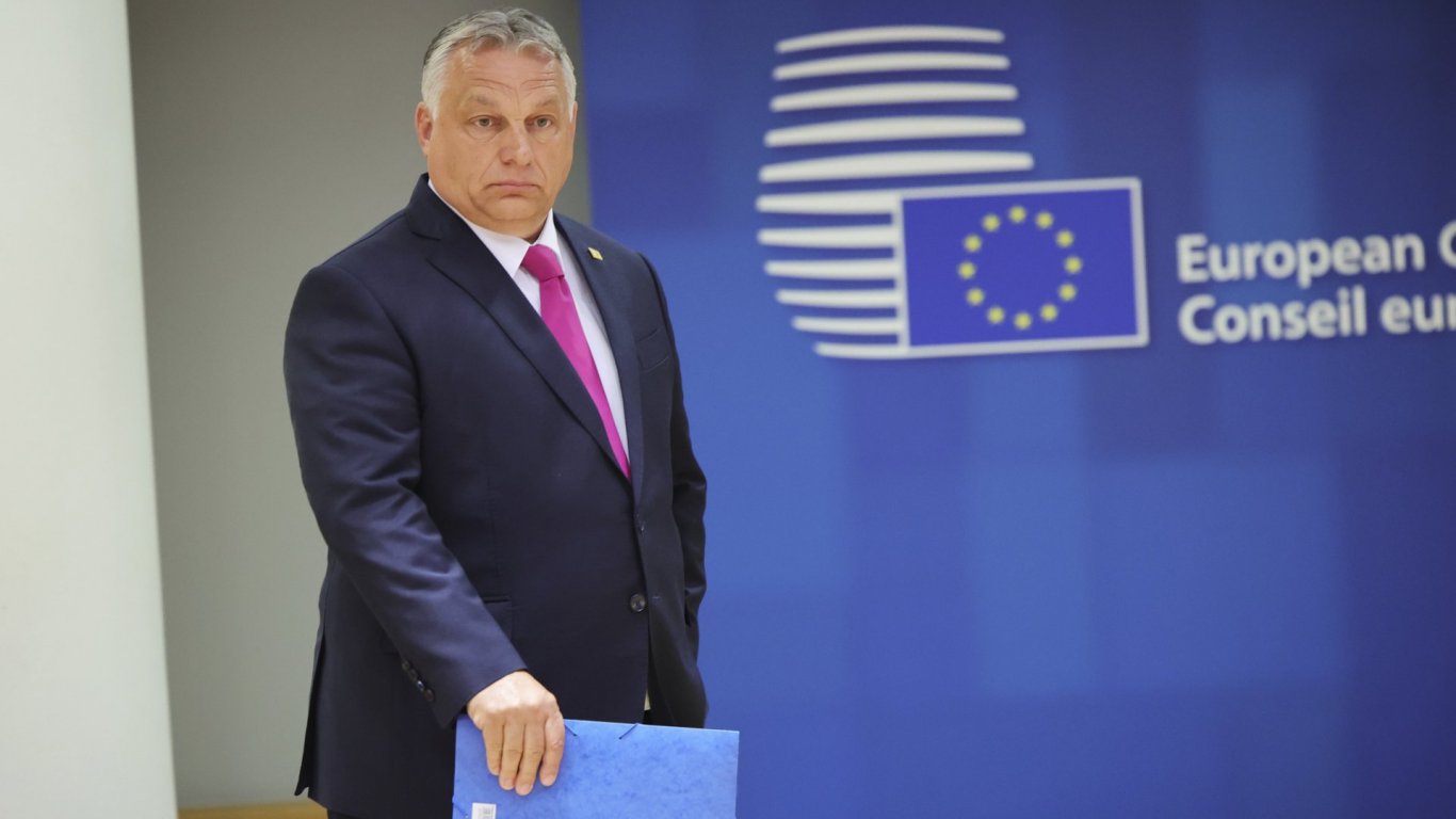 Унгария е заплашила да блокира удължаване на санкциите на ЕС срещу Русия