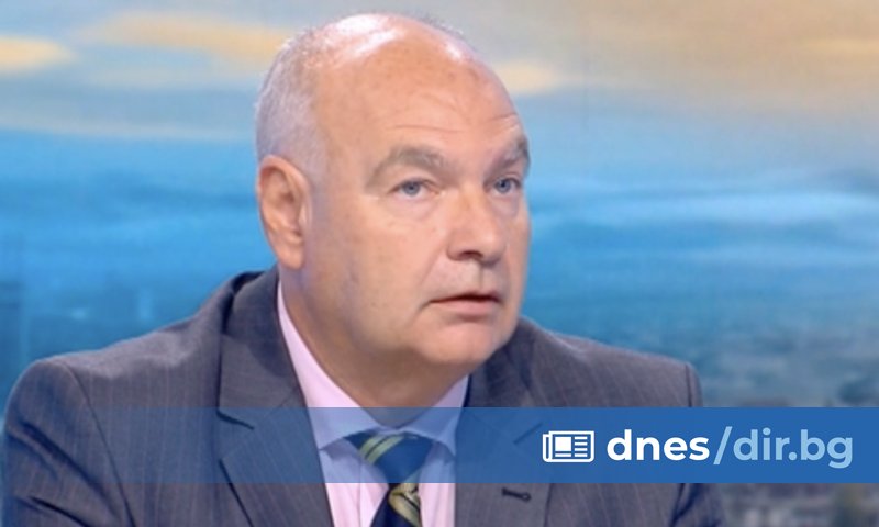 Според него положителното в съобщаването за случаите е, че е