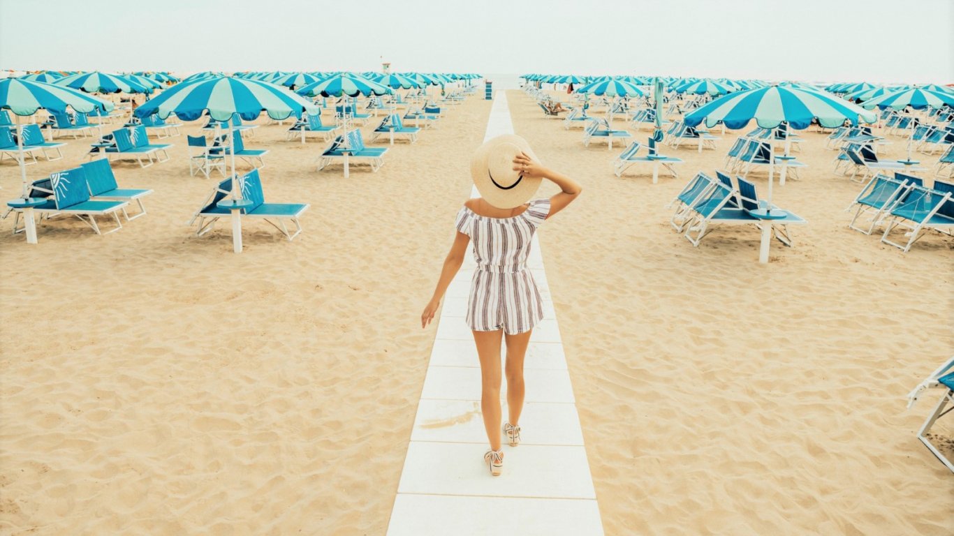 Лято 2023 в България: Вътрешният туризъм е над равнището от 2019 г., входящият е възстановен на 90 процента