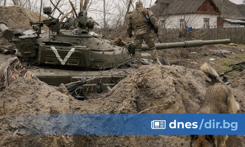 Френският президент Еманюел Макрон е казал на украинския лидер Володимир