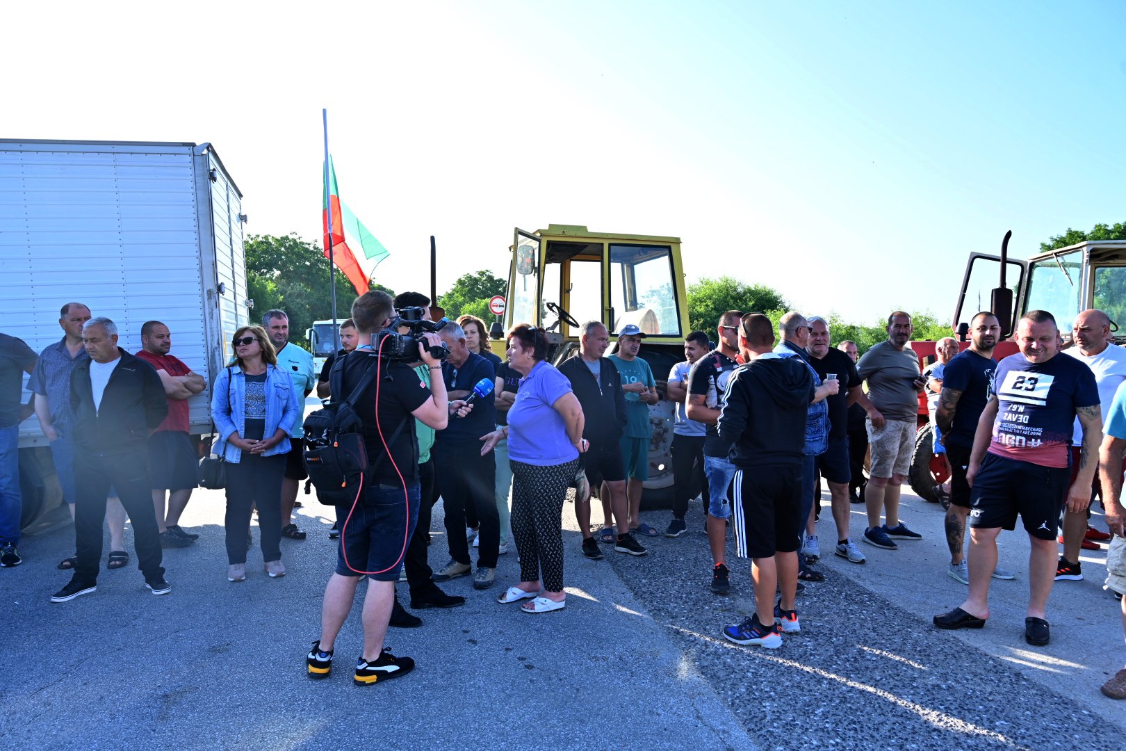 Протест на потърпевши от градушката земеделски производители от Садово