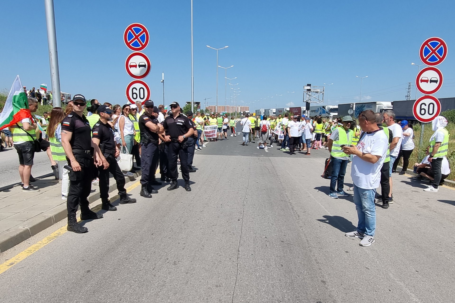 3 юни 2022 г.- Недоволни превозвачи блокираха ГКПП "Капитан Андреево"