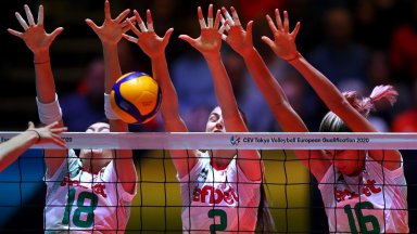 България затрудни, но не успя да спре световните волейболни шампионки
