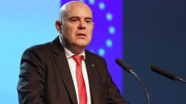 Държавните институции са подложени на атака вероятно от руски хакерски