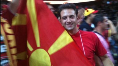 Певецът Ламбе Алабаковски който подпали културния център Иван Михайлов през