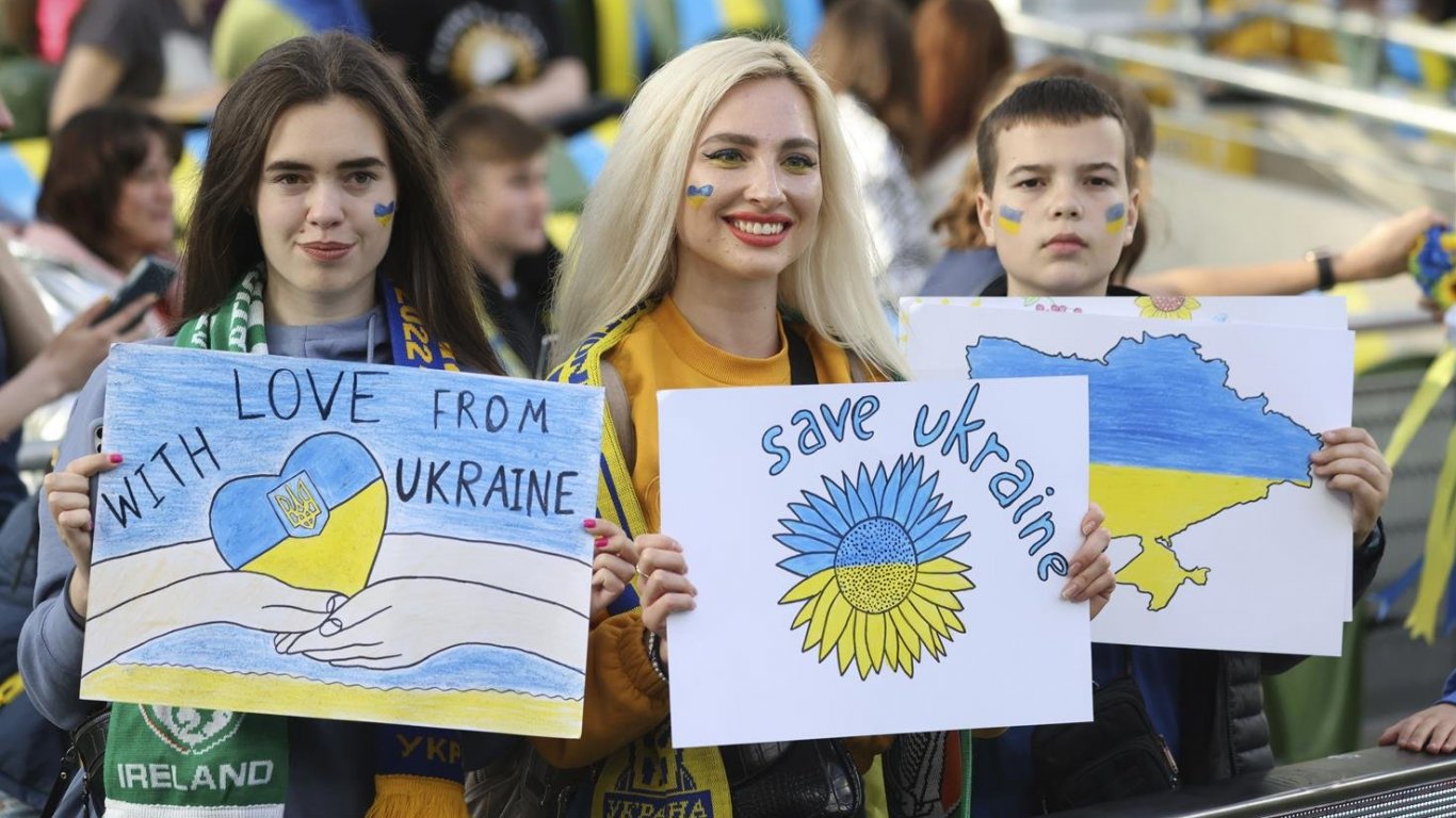 Циганков утеши Украйна с победно попадение в Дъблин