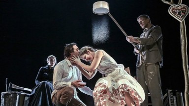 "Мъртвият идва за любимата си" на Йерней Лоренци гостува тази вечер на "Световен театър в София"