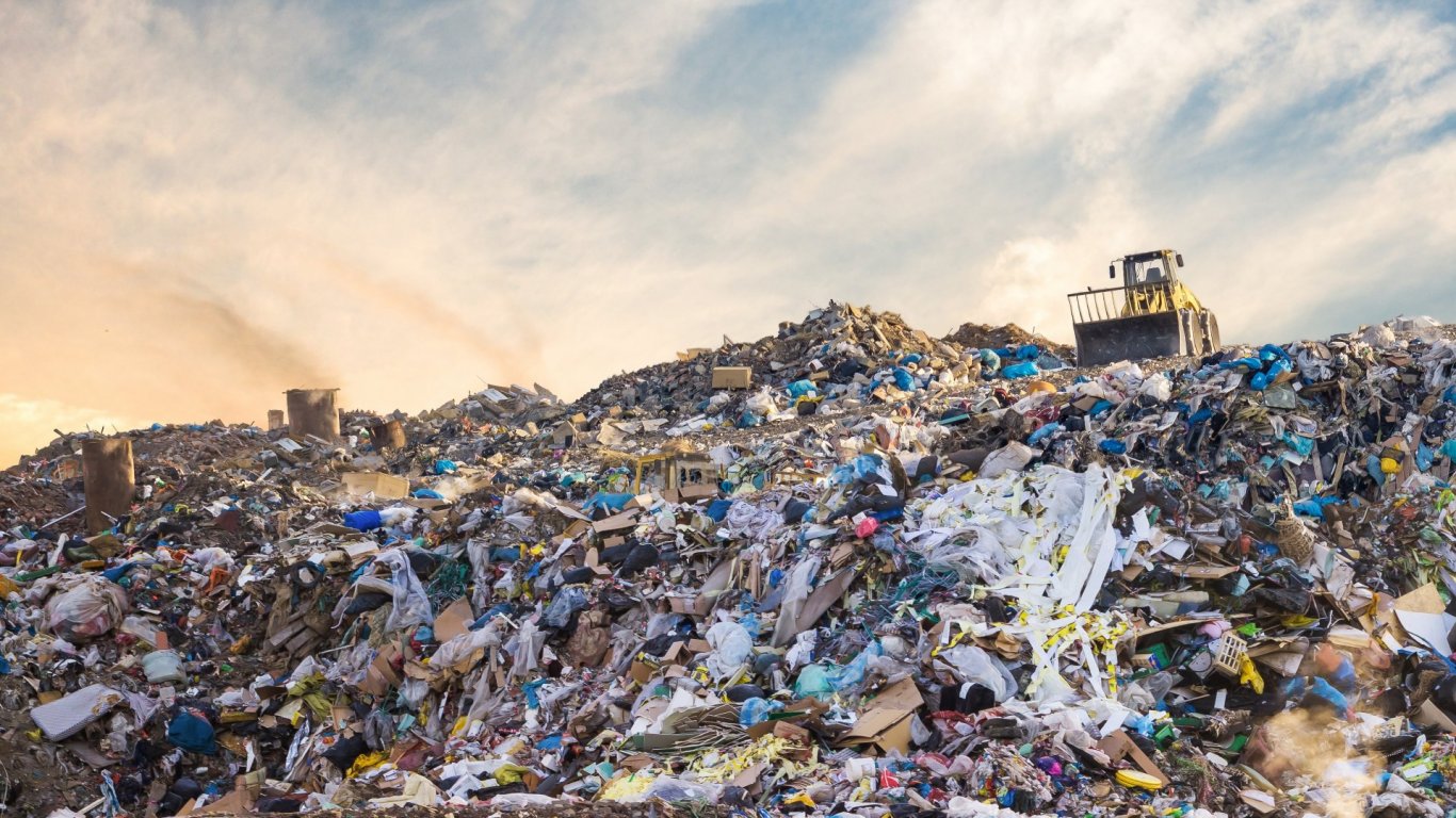 Учени: Рециклирането има обратен ефект