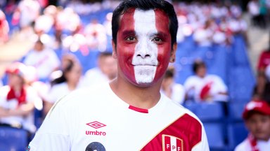 Перу впрегна шамани с мечове на помощ за Мондиал 2022