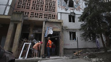 Град Донецк е подложен тази сутрин на най масирания обстрел от