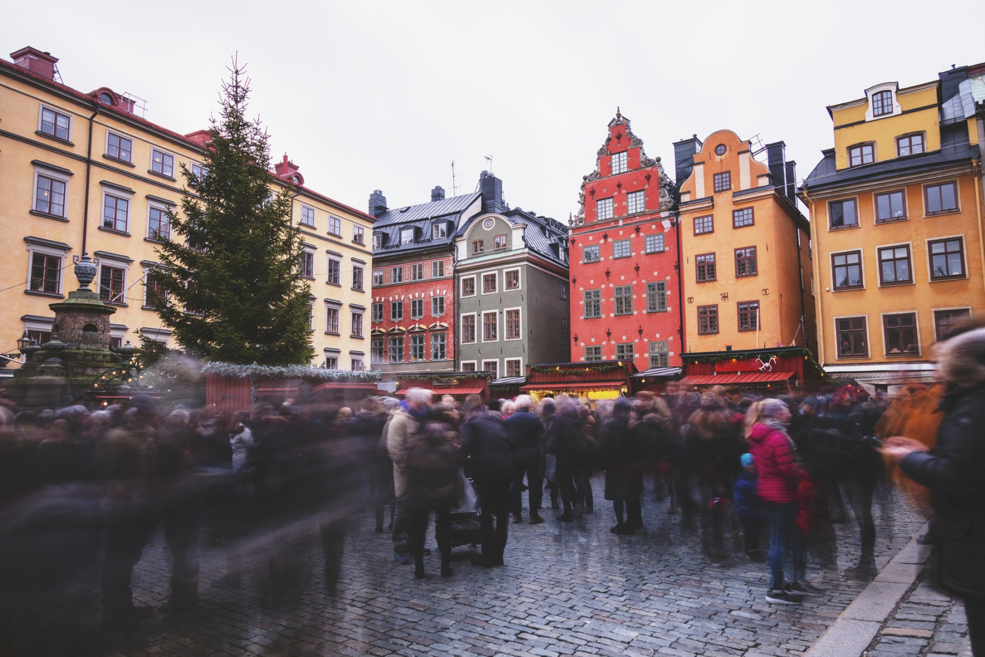 Старият град в Стокхолм. Повишението на цените в Швеция засяга електроенергията, горивата, хранителните продукти и стоки от леката промишленост